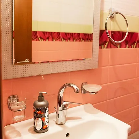 Quiet Close To The Center Of Apartamento *