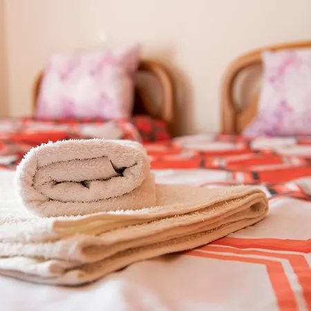 Apartamento Quiet Close To The Center Of