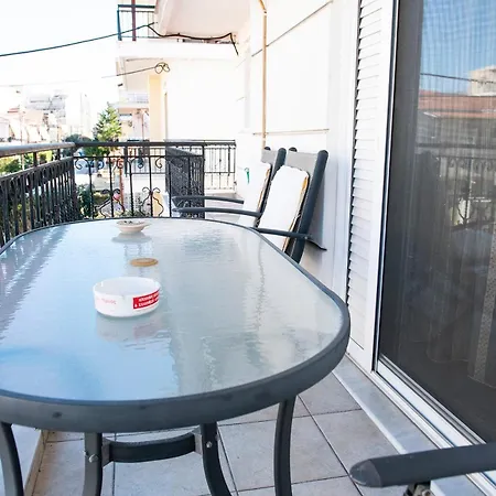 Quiet Close To The Center Of Apartment Trikala (Thessaly)